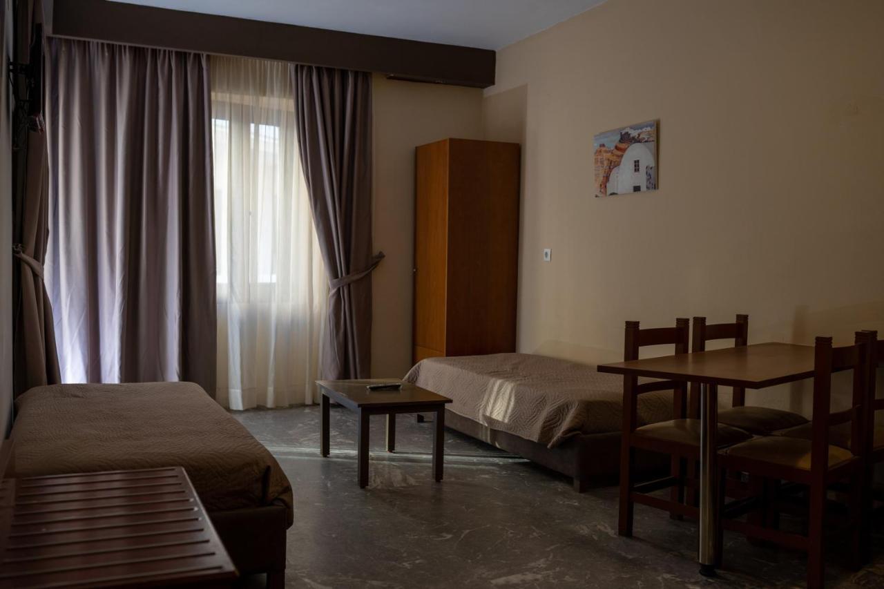 Ekavi Hotel Sfáka Dış mekan fotoğraf